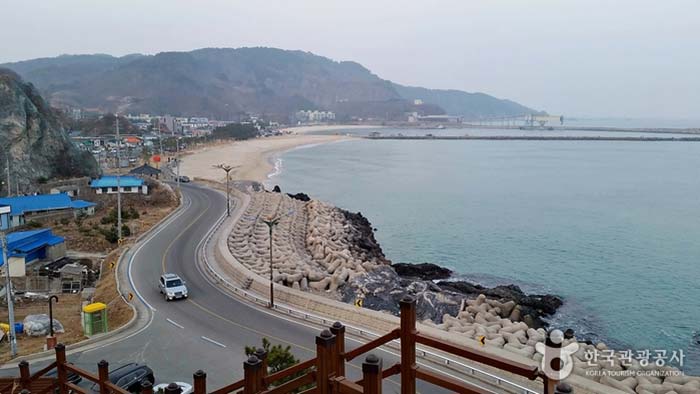 후포등대가 있는 후포등기산공원의 전망