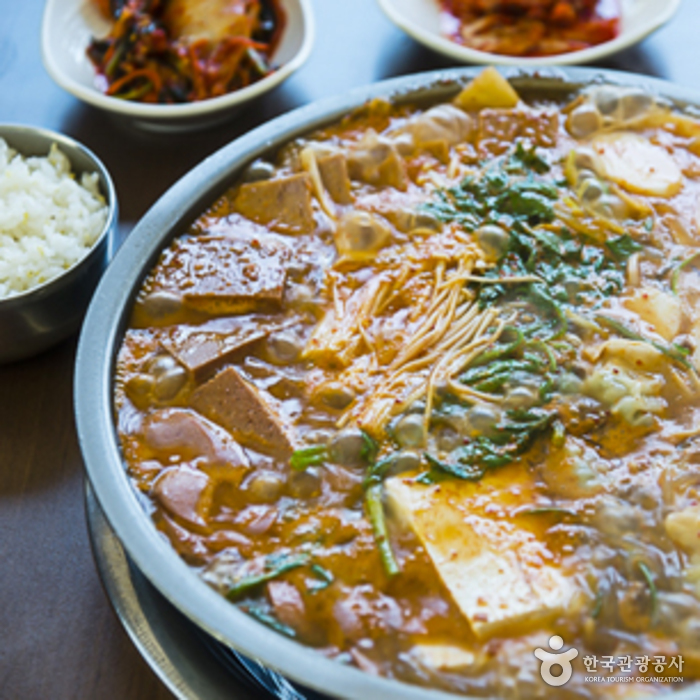 부대찌개