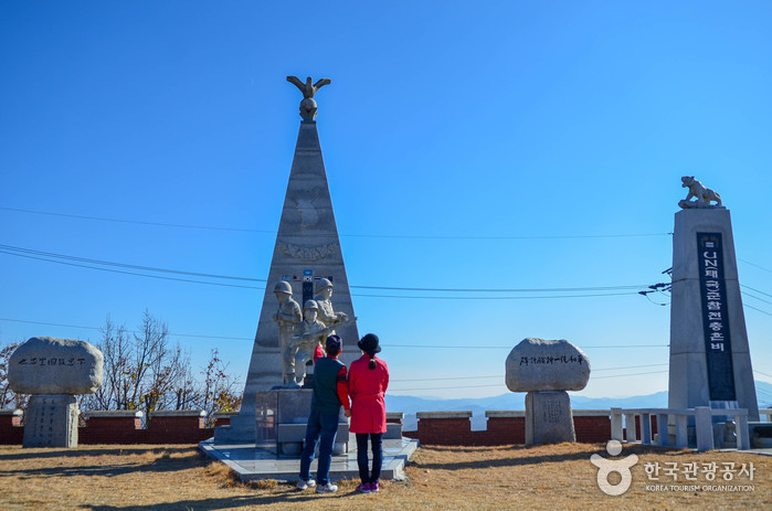 충혼비 등 일부 구역에서만 사진촬영이 가능하다