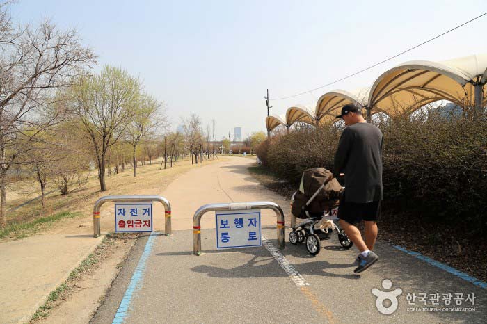 양화한강공원 보행자통로