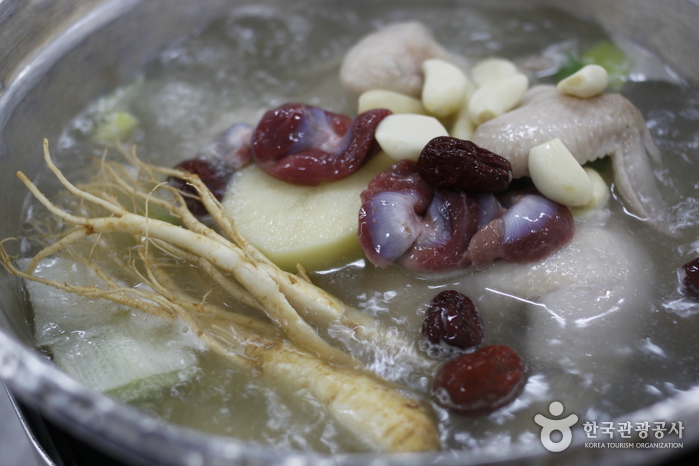 명동닭한마리 이미지